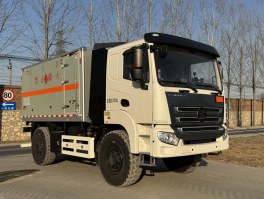 爆破器材运输沙漠车