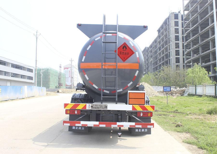 潤知星牌SCS5262GRYDFH6易燃液體罐式運(yùn)輸車公告圖片