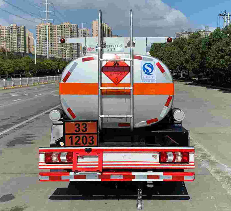 楚飛牌CLQ5070GJY6HFC加油車公告圖片