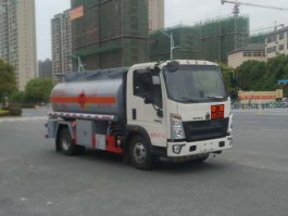 运油车