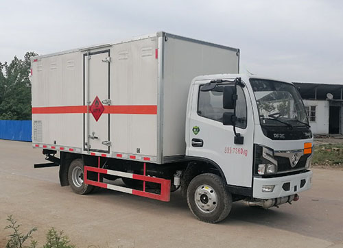 顺风智造牌SFZ5070XRQE6易燃气体厢式运输车