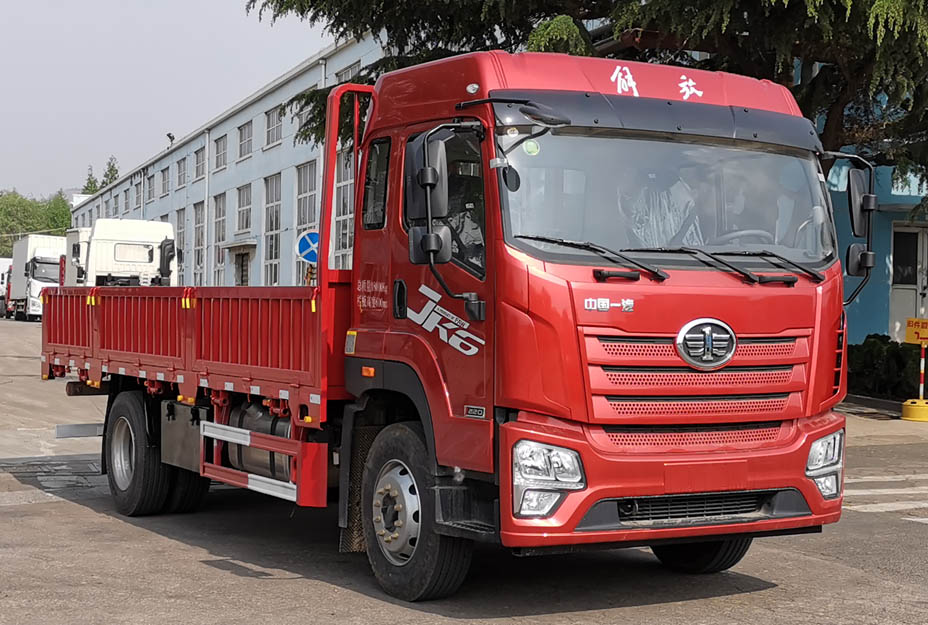 解放牌 224马力 载货汽车(CA1181P28K2L1E6A80)