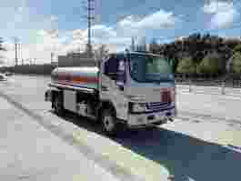 加油车