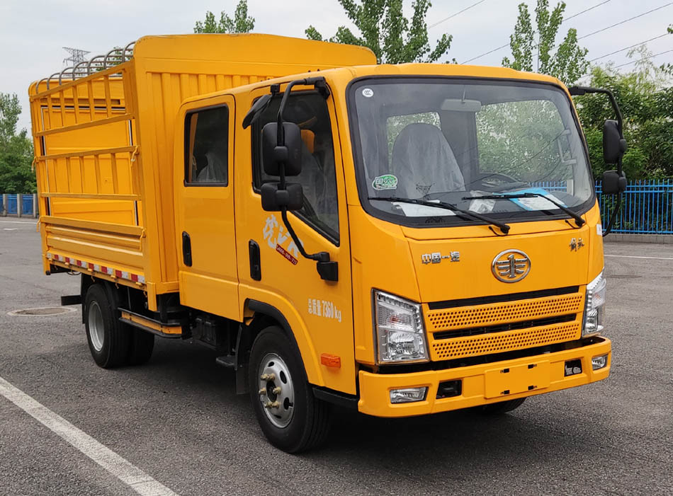 解放牌CA5070CCYP40K51L2RE6A85仓栅式运输车