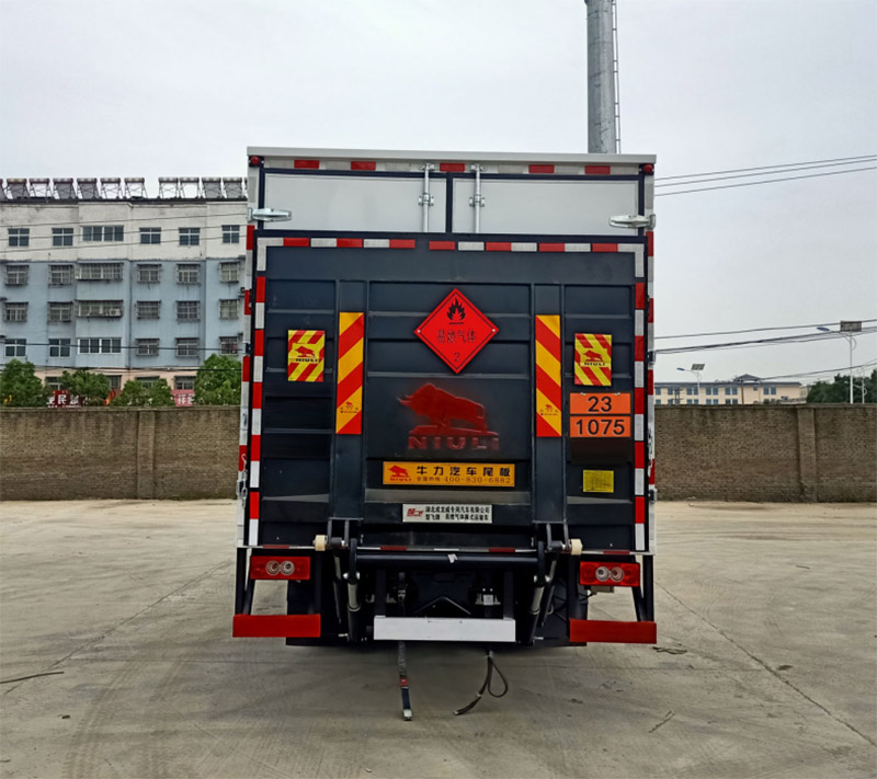 楚飛牌CLQ5100XRQ6BJ易燃氣體廂式運輸車公告圖片
