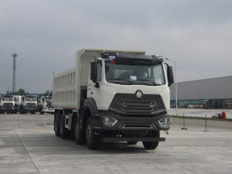 豪沃牌 404马力 自卸汽车(ZZ3317V356JF1B)