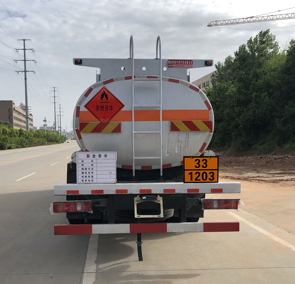 專威牌HTW5180GYYZZ6Q運(yùn)油車公告圖片