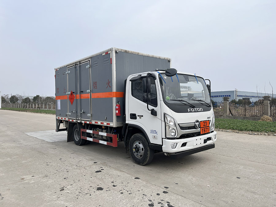 大力牌DLQ5080XRQBJ6易燃气体厢式运输车