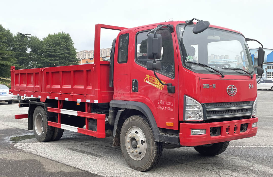 解放牌 184马力 自卸汽车(CA3181P40K62L3E6A85)