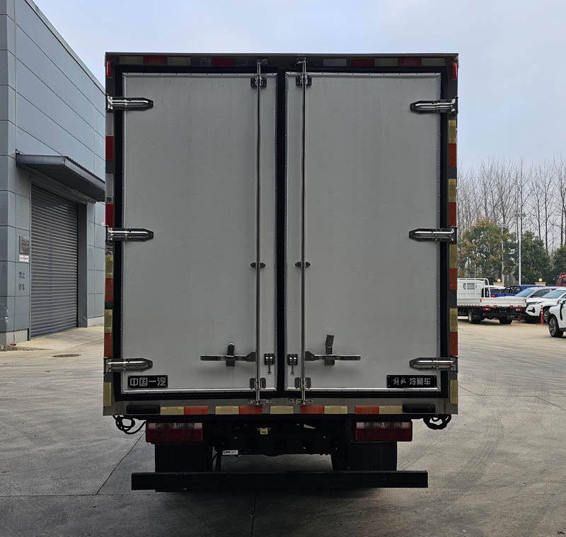 解放牌CA5042XLCP40K61L2E6A84冷藏車公告圖片