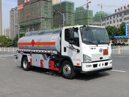 加油车