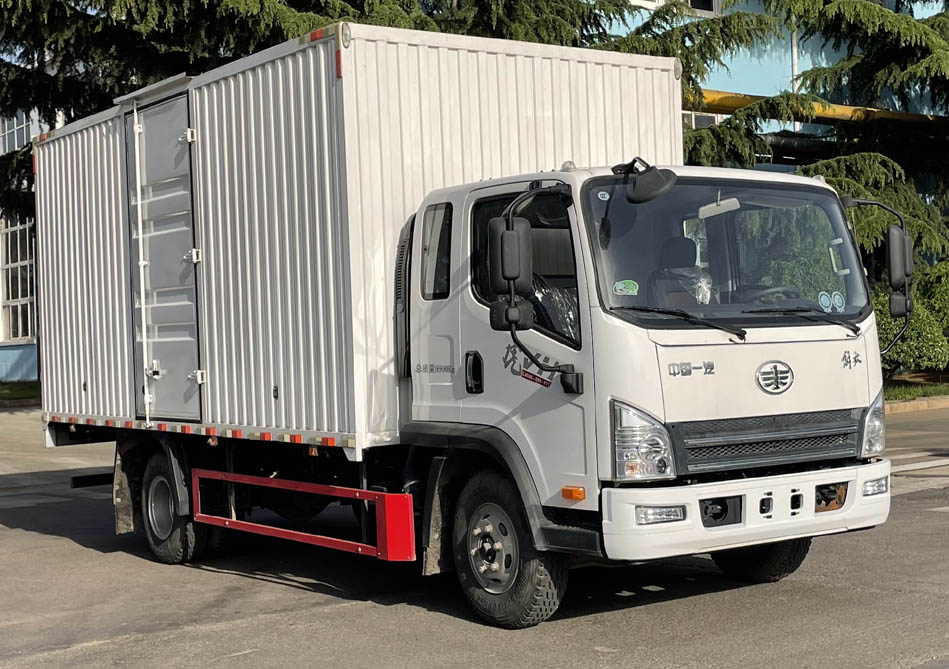 解放牌CA5100XXYP40K45L4E6A84厢式运输车
