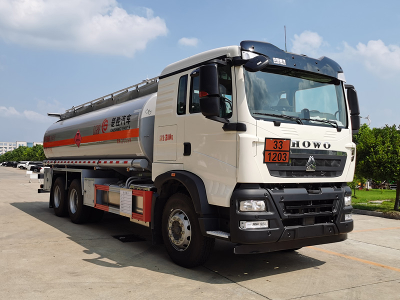 楚胜牌CSC5267GYYZ6运油车