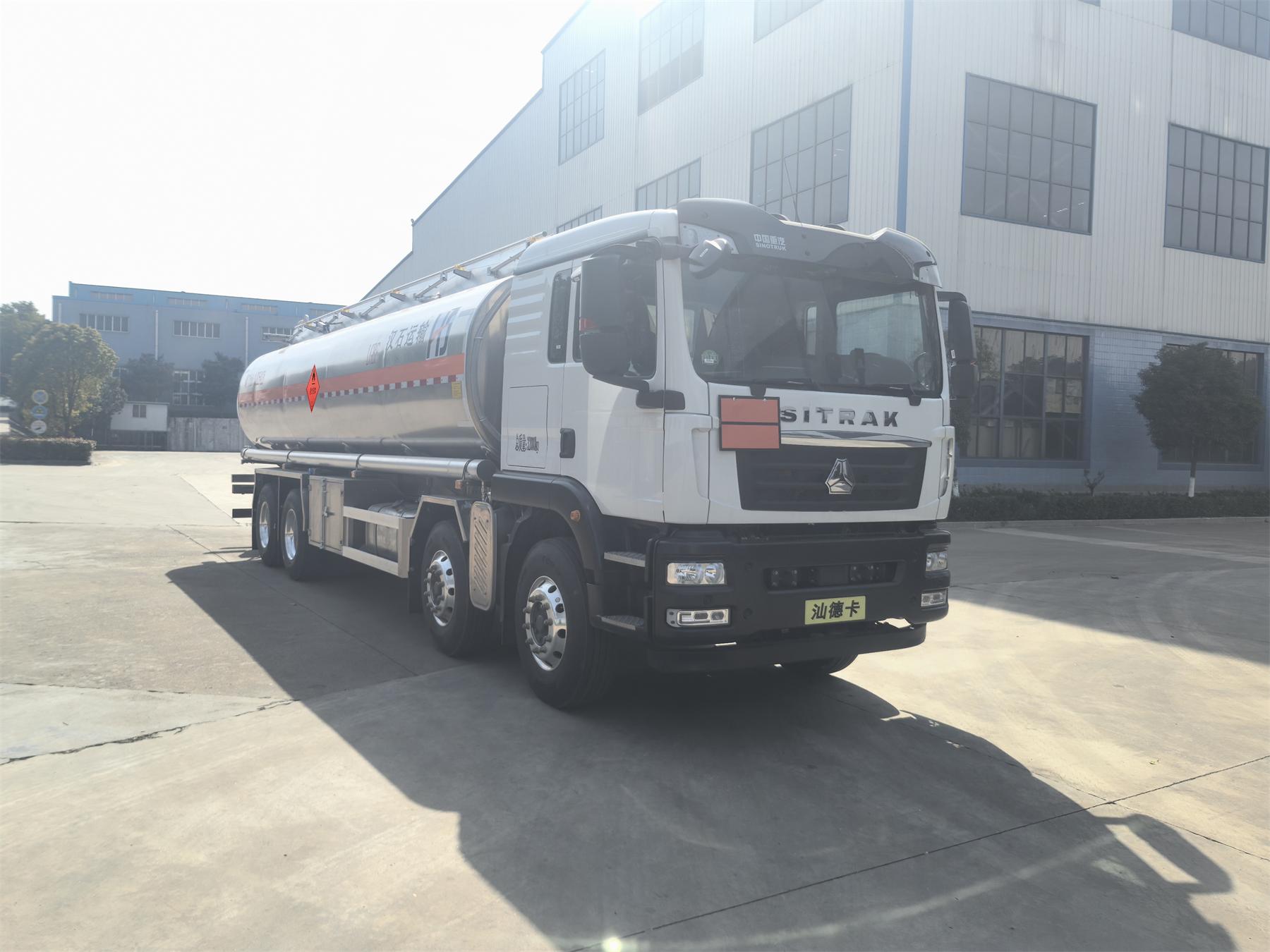 齐星牌QXC5327GYYAZ6铝合金运油车