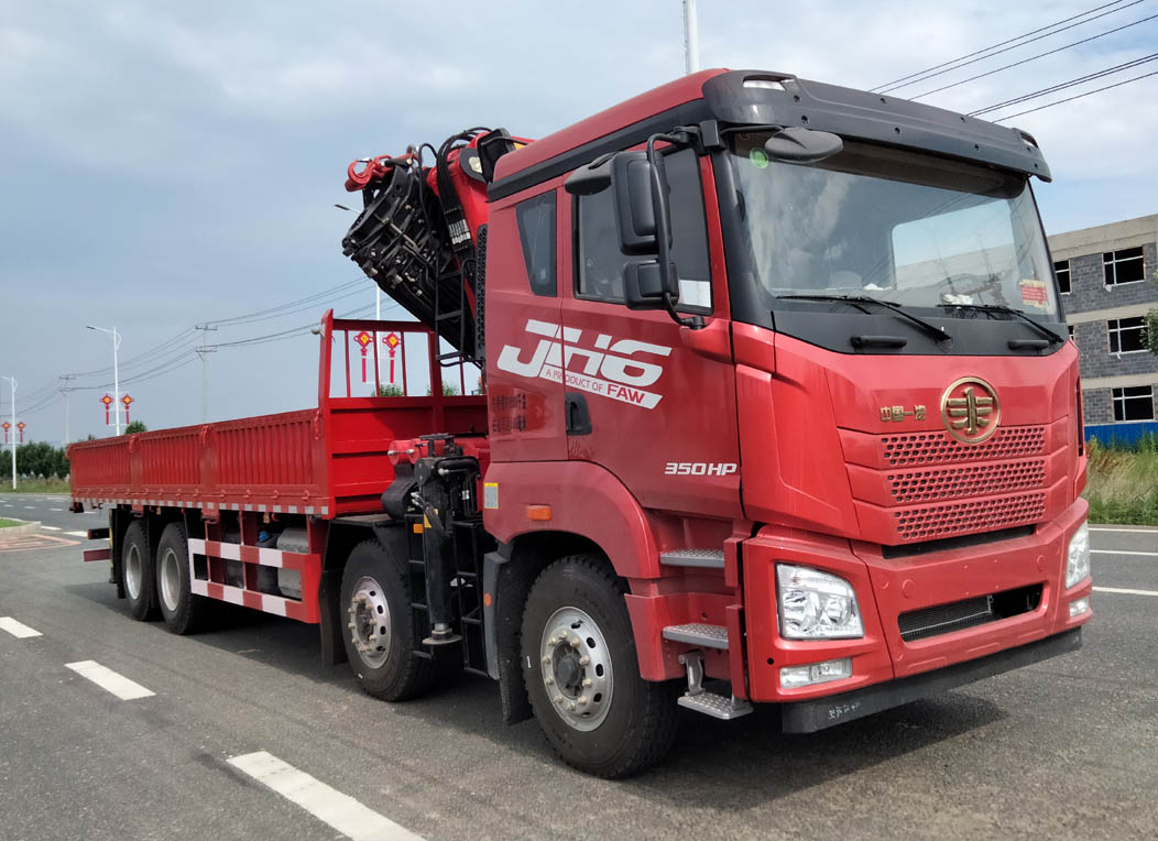 解放牌CA5315JSQP26K15L7T4E6A81随车起重运输车