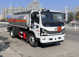 加油车