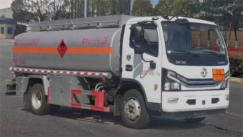 加油车