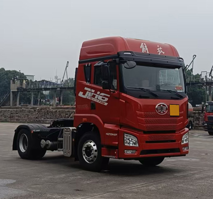 解放牌 424马力 危险品牵引汽车(CA4185P26K2E6A80)