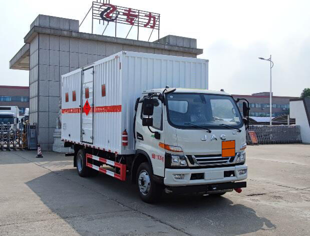 专力牌ZLC5120XRQH6易燃气体厢式运输车