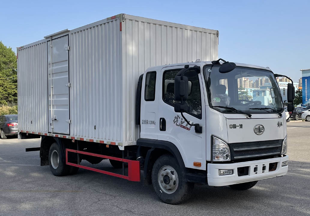 解放牌CA5110XXYP40K45L4E6A84厢式运输车
