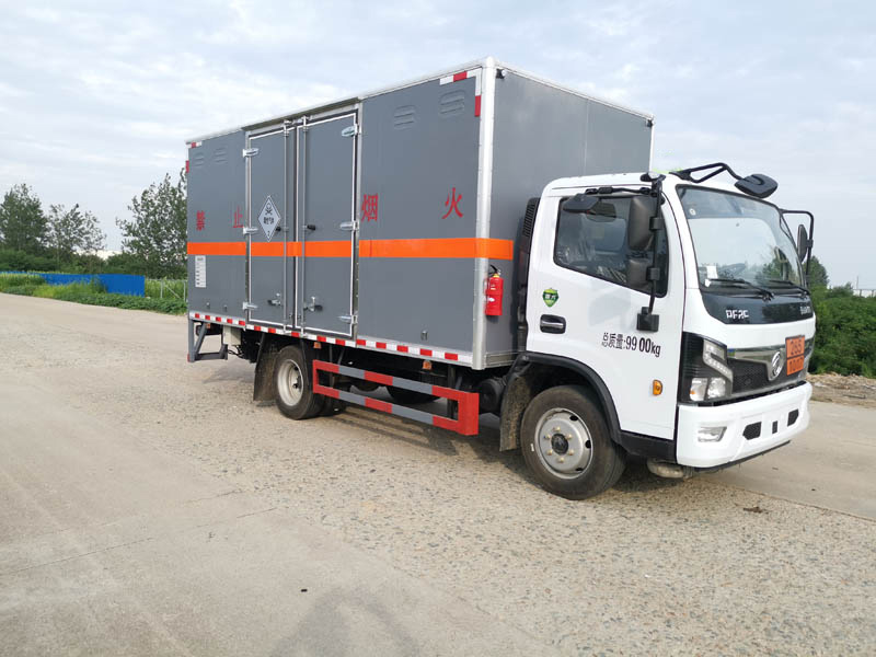 大力牌DLQ5101XDQEQ6毒性气体厢式运输车