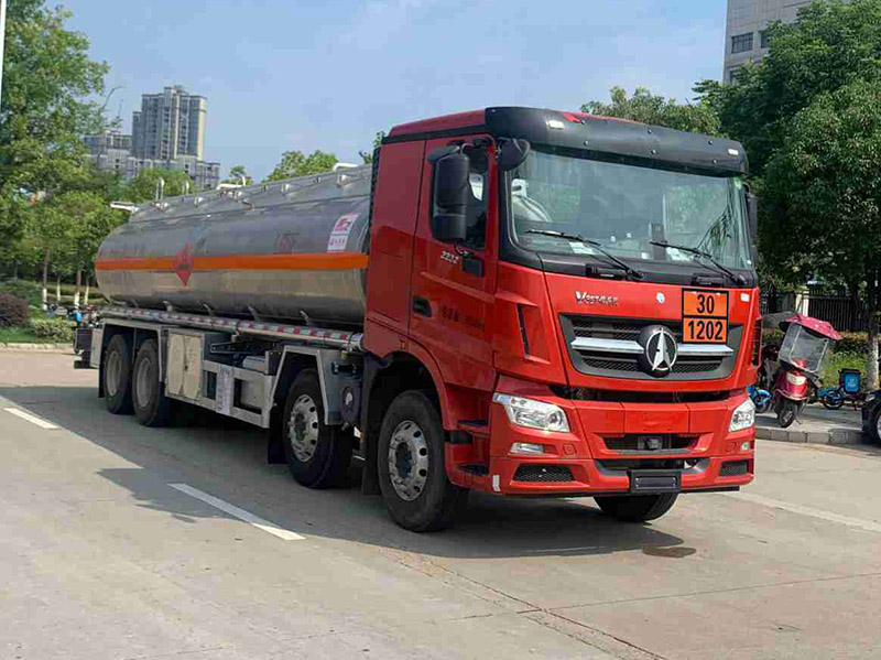 楚飞牌CLQ5320GYY6NDA铝合金运油车