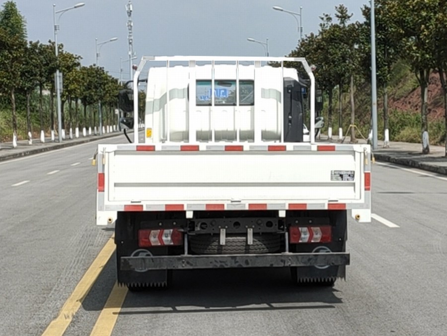 SX1042NP6331 陕汽牌156马力单桥柴油4.2米国六载货汽车图片