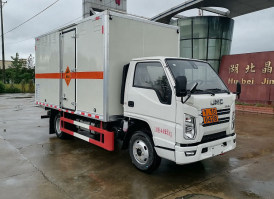 爆破器材运输车