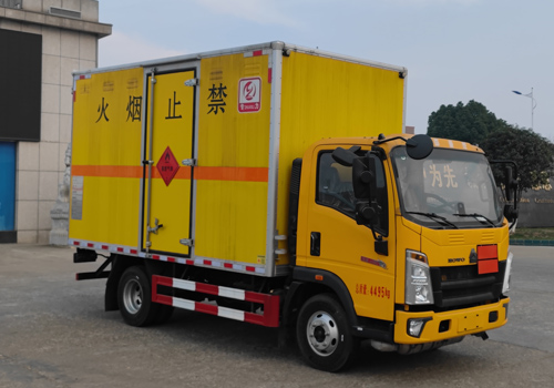 专力牌ZLC5047XRQZ6易燃气体厢式运输车