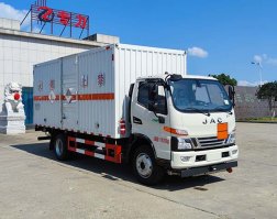 专力牌ZLC5120XZWH6杂项危险物品厢式运输车