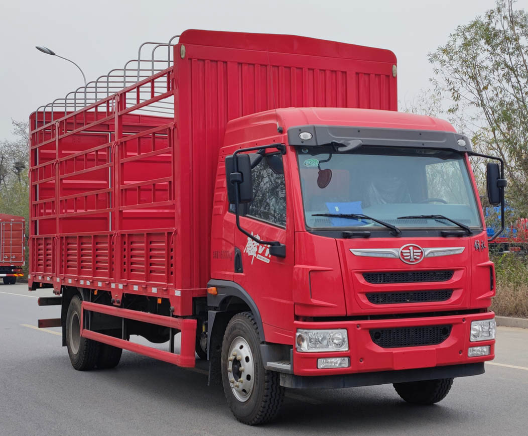 解放牌CA5168CCYPK62L7E6A85仓栅式运输车