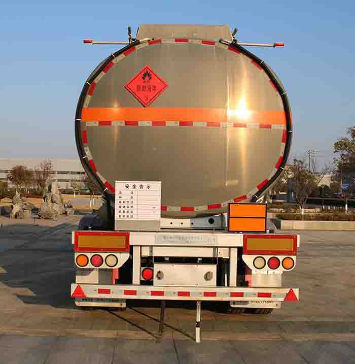 中城通达牌CLE9357GYYTC2铝合金运油半挂车公告图片