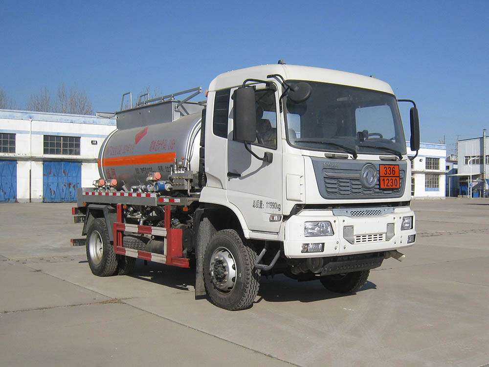 YLL5120GRY型易燃液体罐式运输车图片