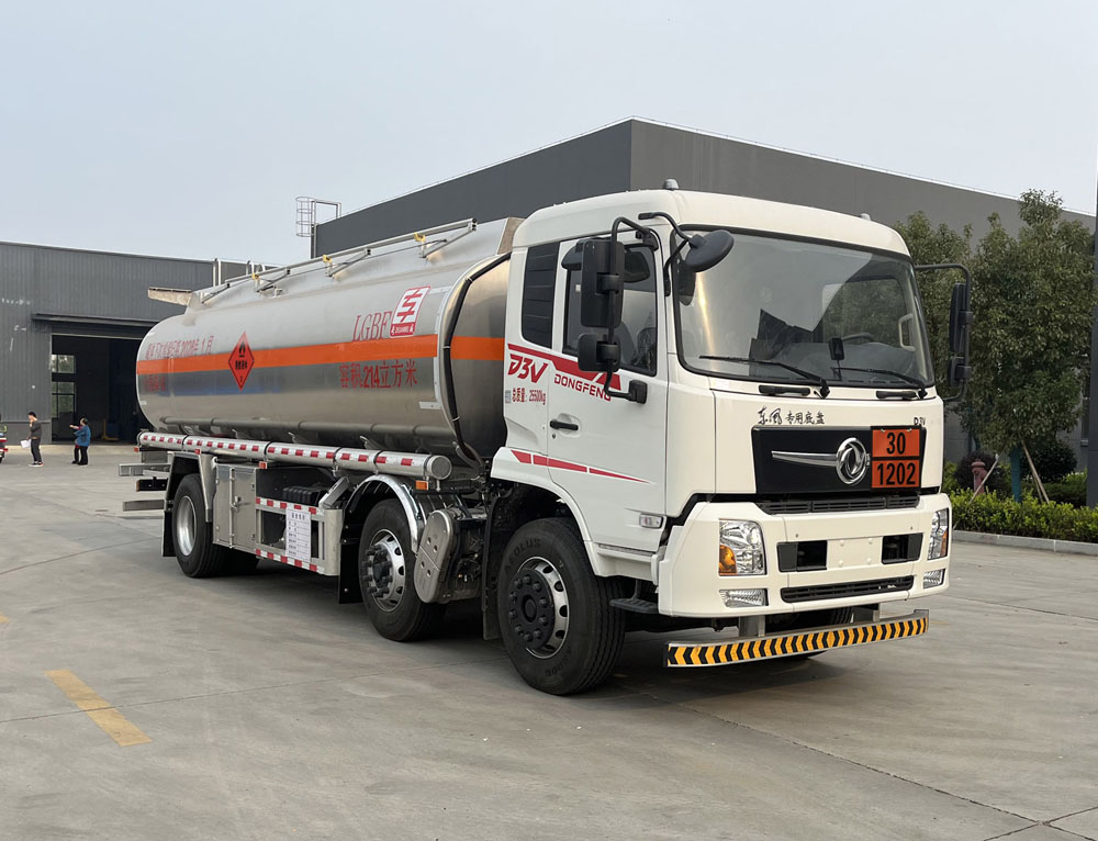 专威牌HTW5263GYYLEC6铝合金运油车