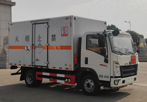 专力牌ZLC5047XZWZ6杂项危险物品厢式运输车