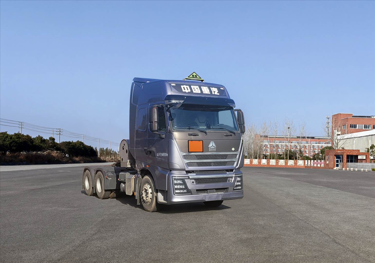豪沃牌 413马力 危险品牵引汽车(ZZ4257V384HF1LW1)