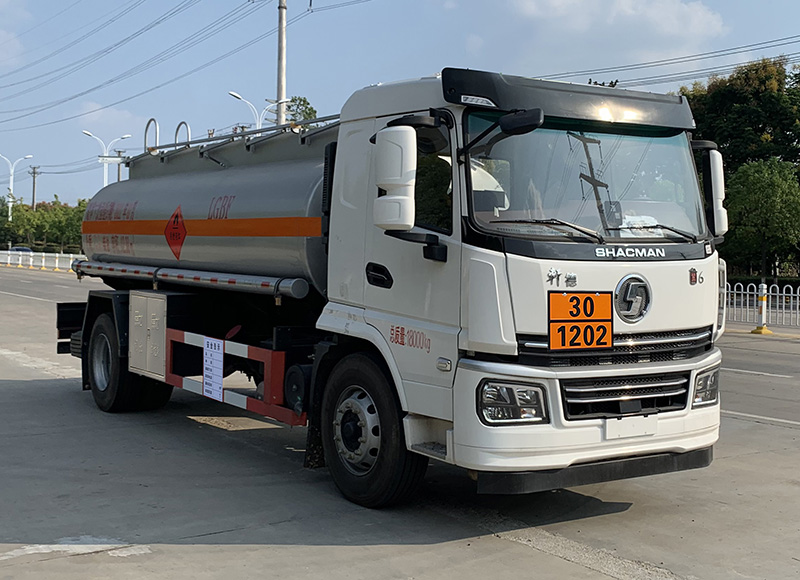 楚飞牌CLQ5180GYY6SX运油车