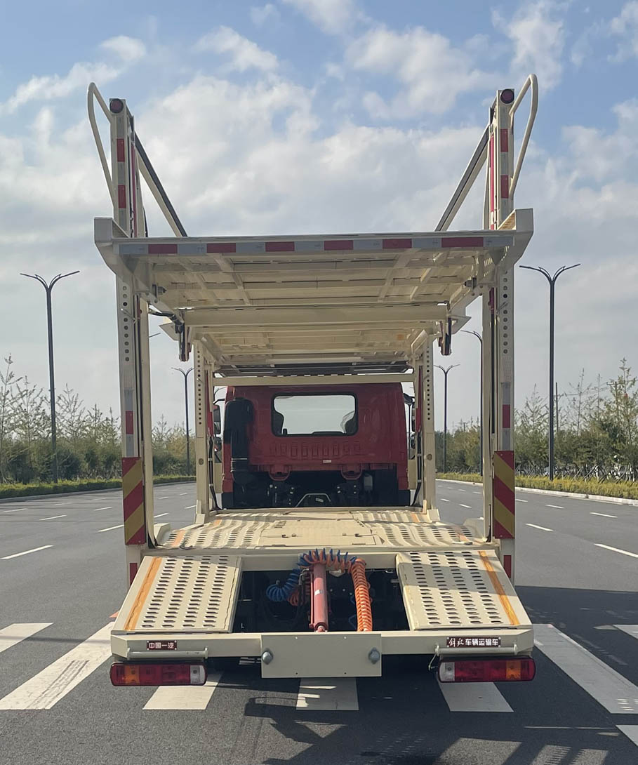 解放牌CA5180TCLP28K1L7E6A81車輛運(yùn)輸車公告圖片