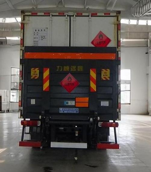 程力威牌CLW5180XRQC6易燃?xì)怏w廂式運輸車公告圖片