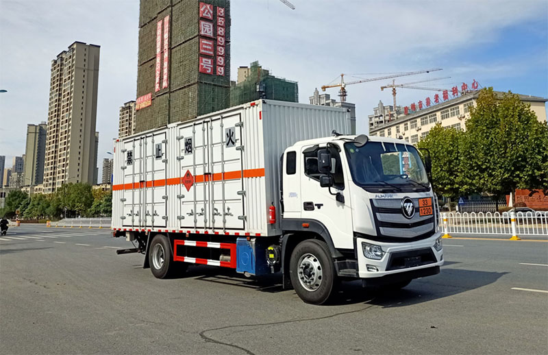 楚飞牌CLQ5180XRY6BJ易燃液体厢式运输车