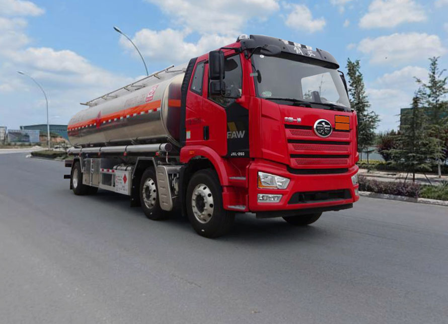 SLS5263GRYC6型易燃液体罐式运输车图片