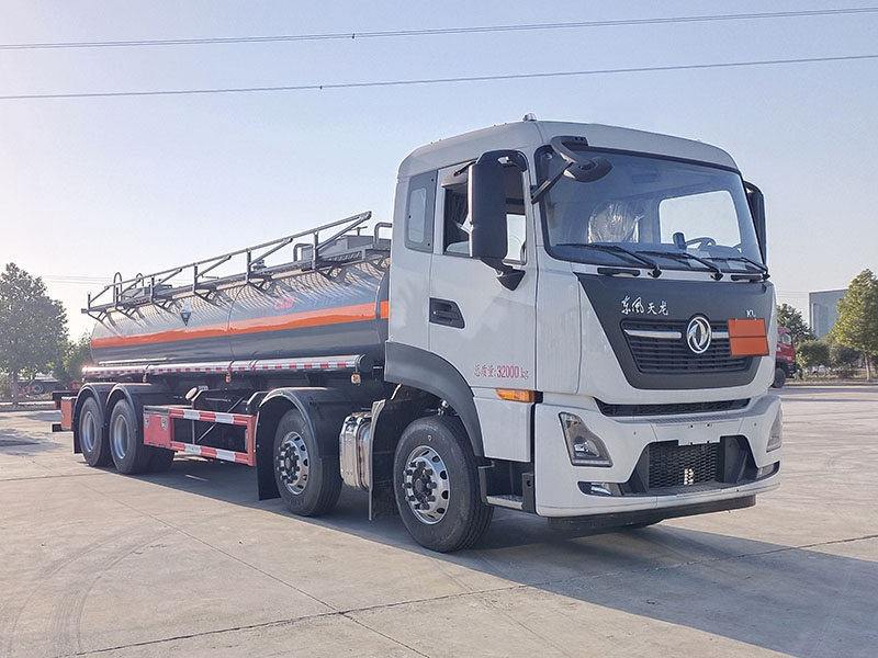 程力牌CL5320GFWD6腐蚀性物品罐式运输车