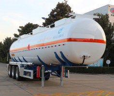 易燃液体罐式运输半挂车
