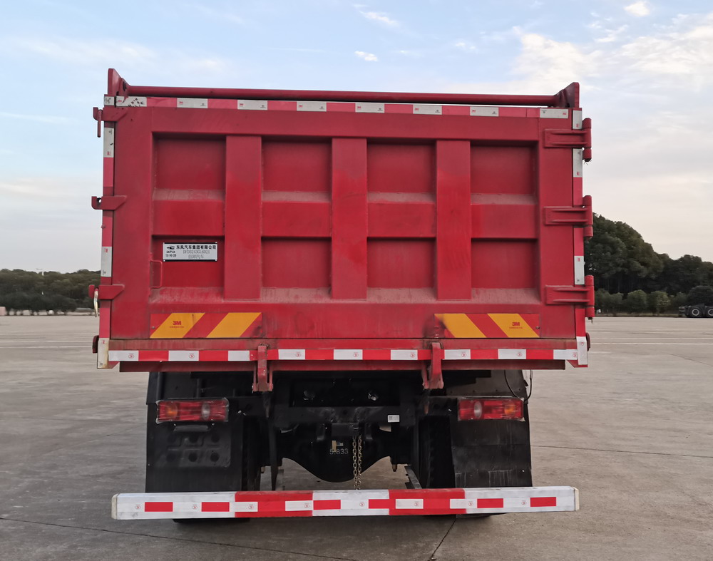 DFD3243GL6D21 华神牌220马力前四后四(小三轴)柴油7.4米国六自卸汽车图片