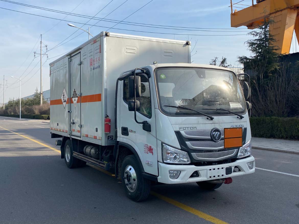鸿星达牌SJR5041XZW-6杂项危险物品厢式运输车