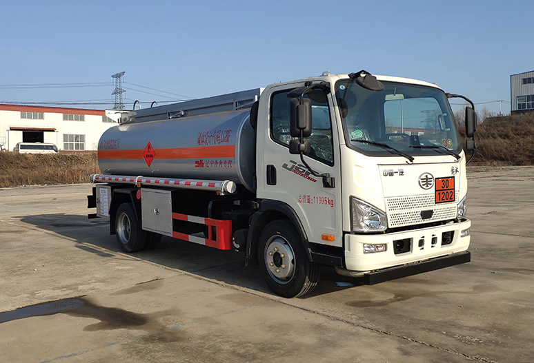 HLL5120GJYC6型加油车图片