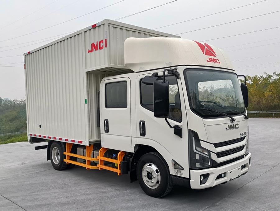 江铃牌JX5040XXYTSGA26厢式运输车