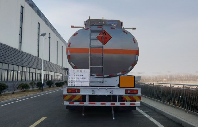 永強(qiáng)牌YQ5180GJYCTE加油車(chē)公告圖片