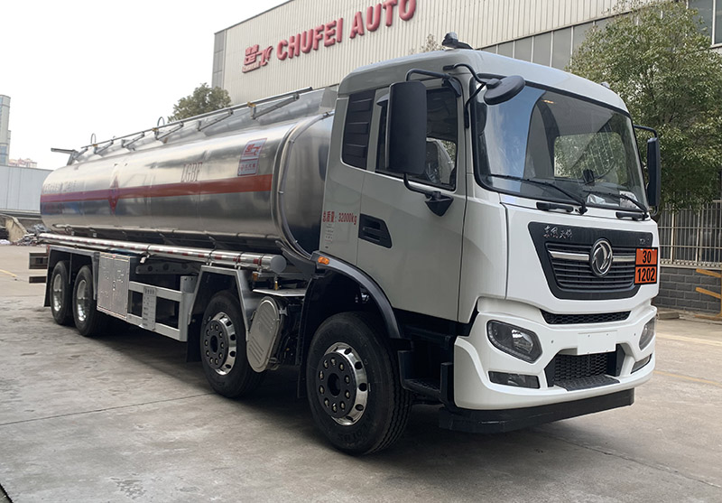楚飞牌CLQ5326GYY6DA铝合金运油车