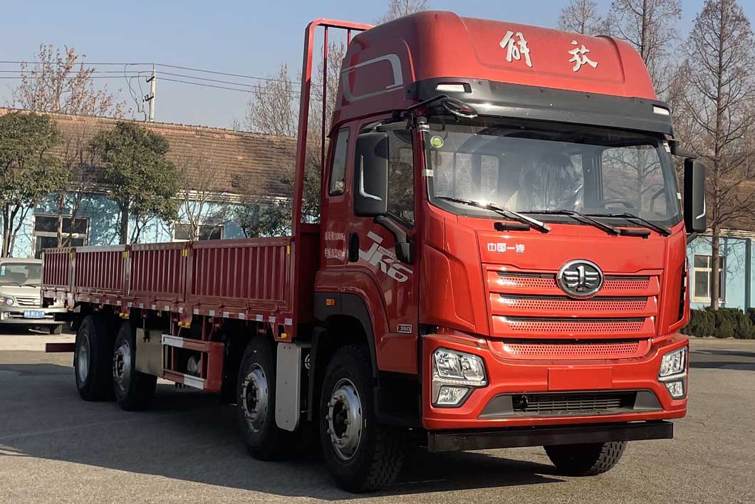 解放牌 350马力 载货汽车(CA1310P28K1L7T10E6A80)